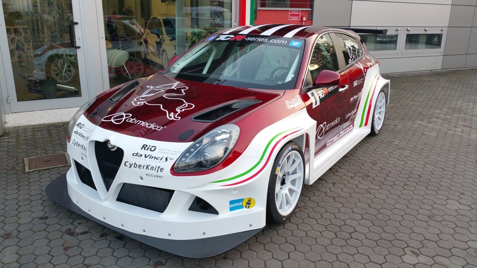 2015-2015-Alfa-Romeo-Giulietta-TCR-AR-Gi