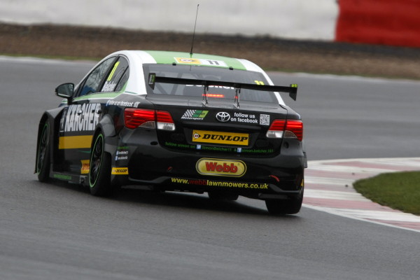 Simon Belcher - Toyota Avensis, Silverstone