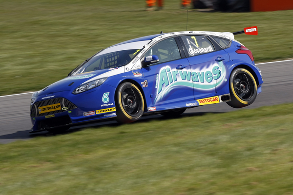 Round 1 of the 2014 British ouring Car Championship.