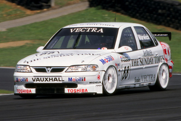 Brands Hatch Round of the 1997 British Touring Car Championship.