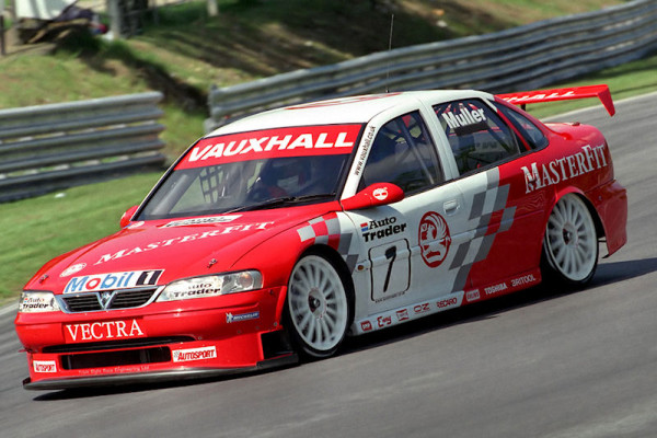 #7 Yvan Muller (F). Vauxhall Motorsport. Vauxhall Vectra.