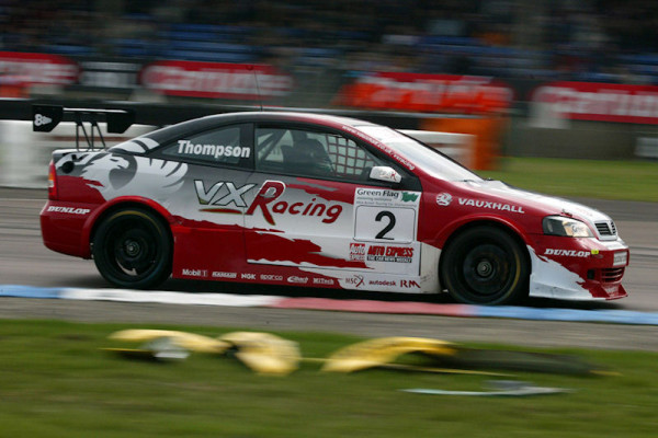 Round 1 of the 2004 British Touring Car Championship.