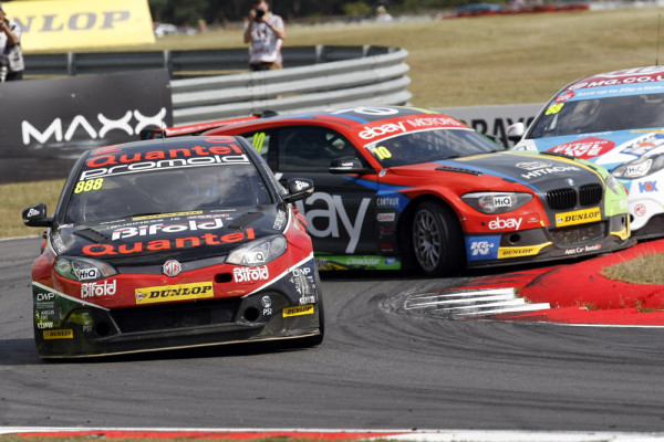 Round 6 of the 2014 British Touring Car Championship.