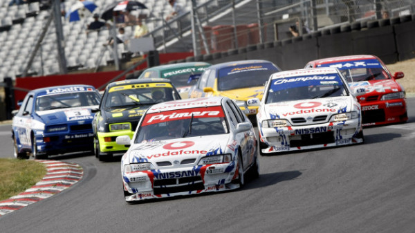 Round 2 of the Touring Car Trophy. Race Start.