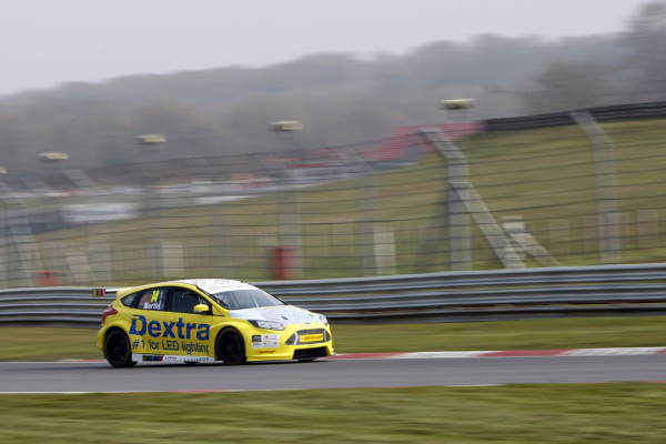 Test day at Brands Hatch. #14 Alex Martin (GBR). Dextra Racing. Ford Focus ST.