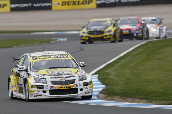 Round 2 of the 2015 British Touring Car Championship. #17 Dave Newsham (GBR). Power Maxed Racing. Chevrolet Cruze.