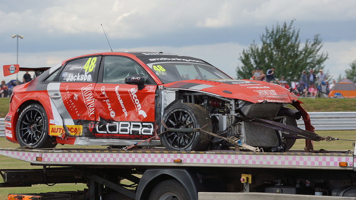 Round 6 of the 2016 British Touring Car Championship.