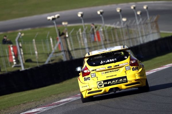 Testing forthe 2017 British Touring Car Championship.