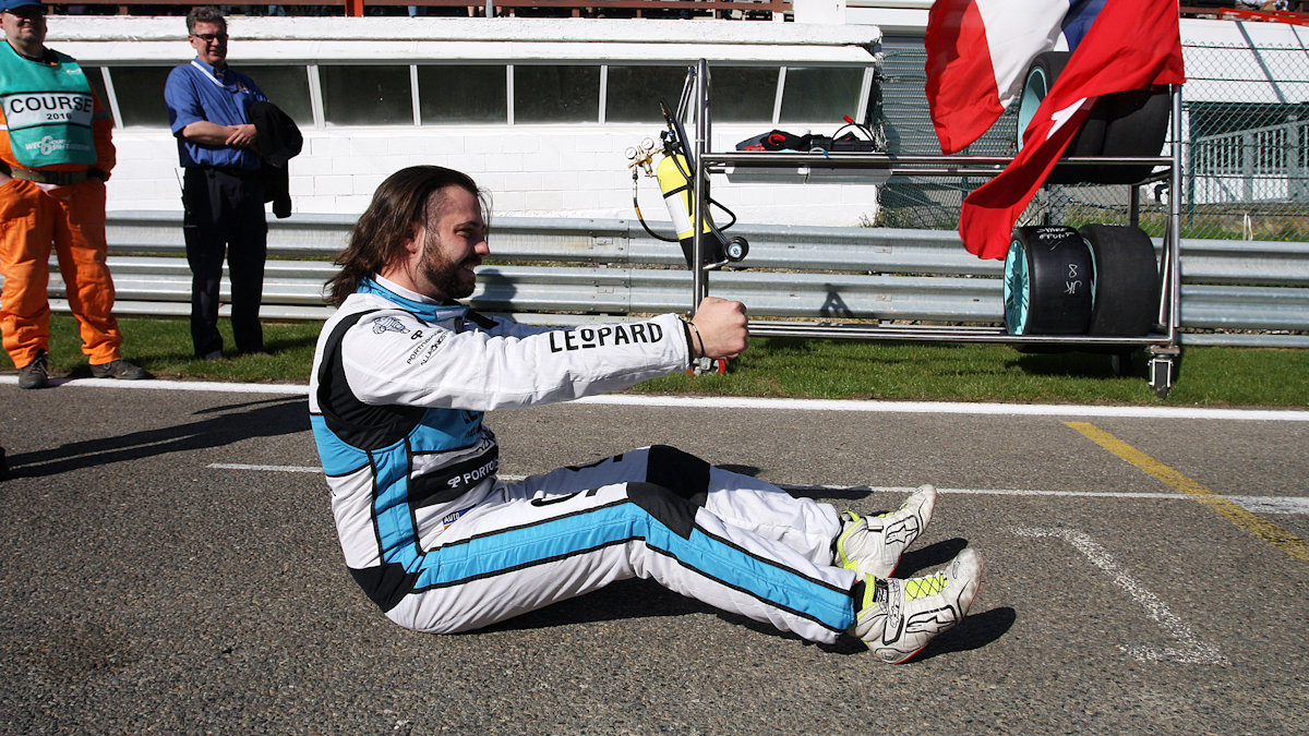 Stefano Comini announces he has been dropped by Leopard Racing