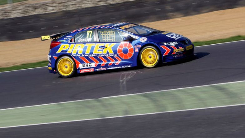 Eurotech Racing Honda Civic tests at Brands Hatch – TouringCarTimes