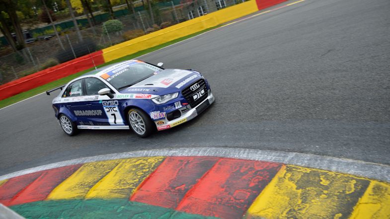 Victory for Milenko Vukovic ties the title fight with one race to go ...