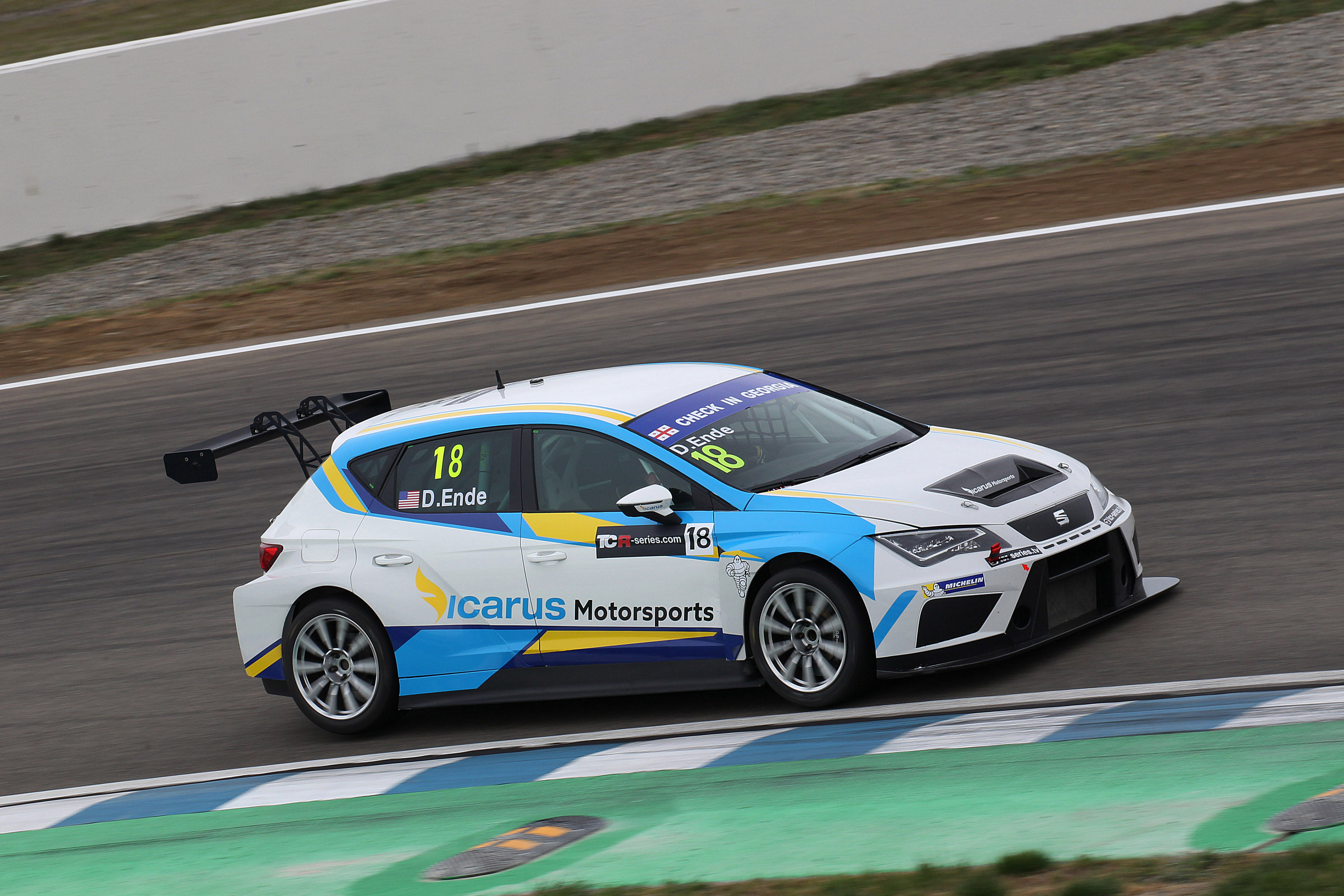 Gallery of the new cars of the 2017 TCR series on track ...