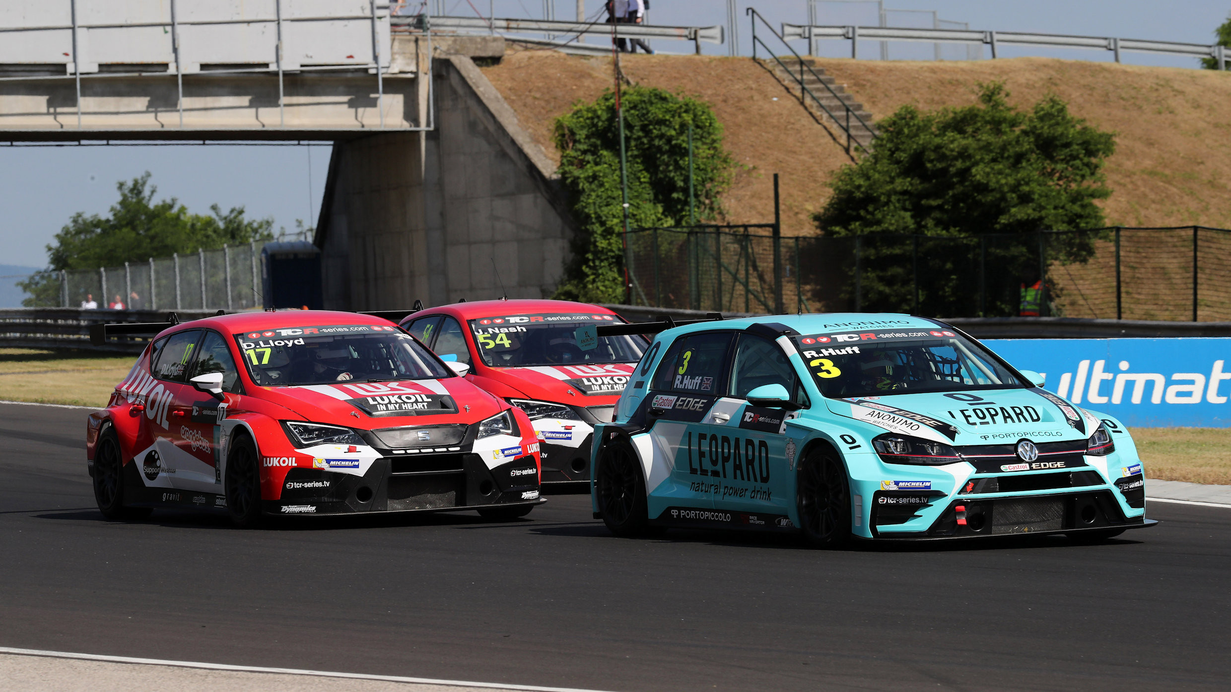 tcr uk vs btcc