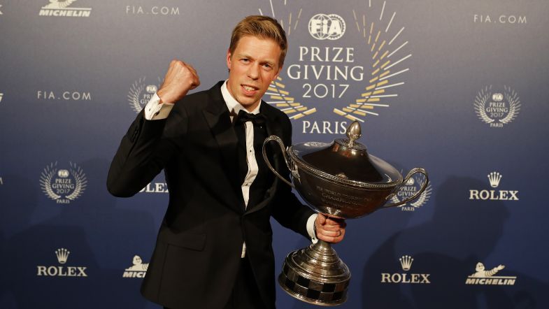 Thed Björk crowned champion at FIA Gala in France TouringCarTimes