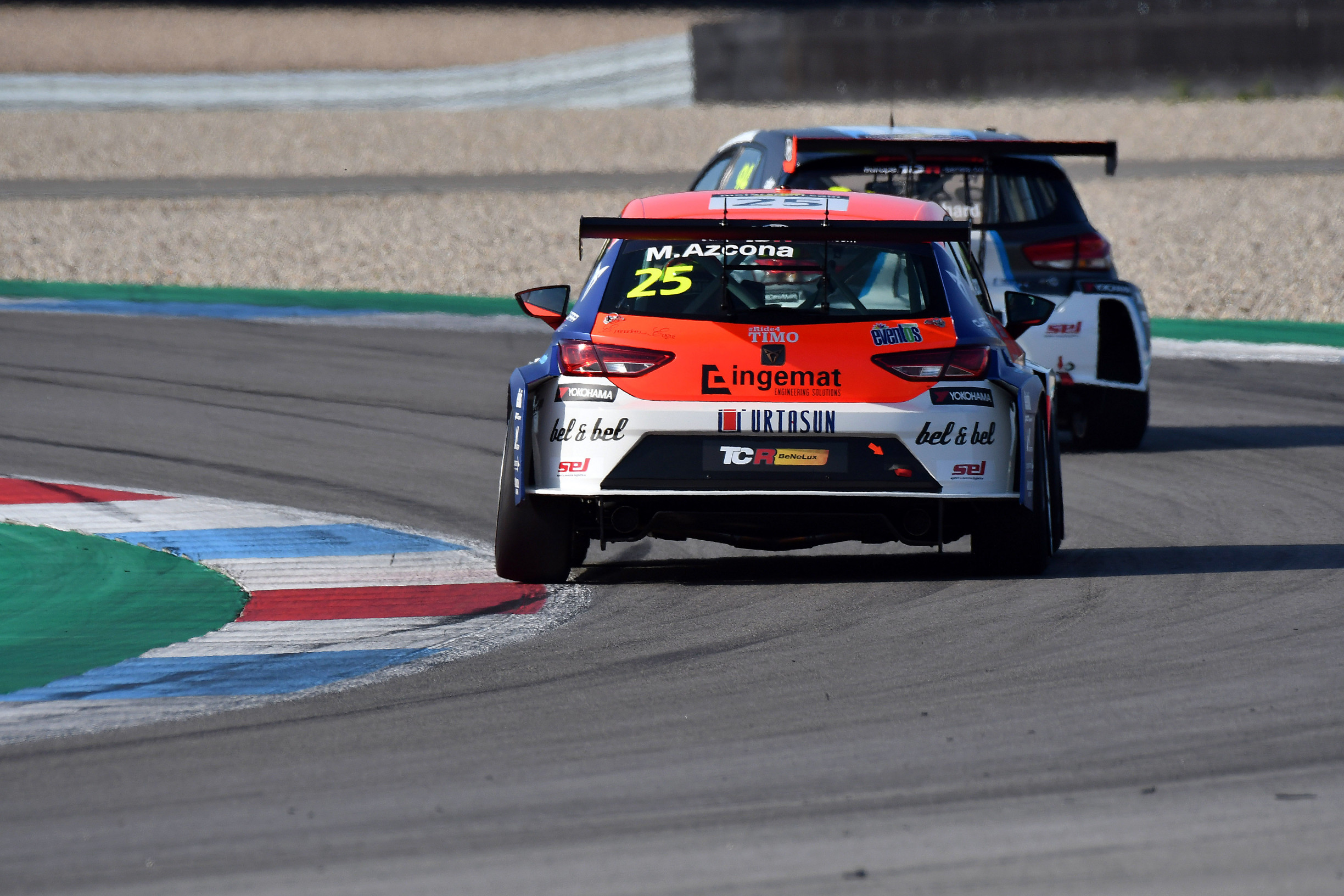 Mikel Azcona remains confident ahead of finale after topping practice