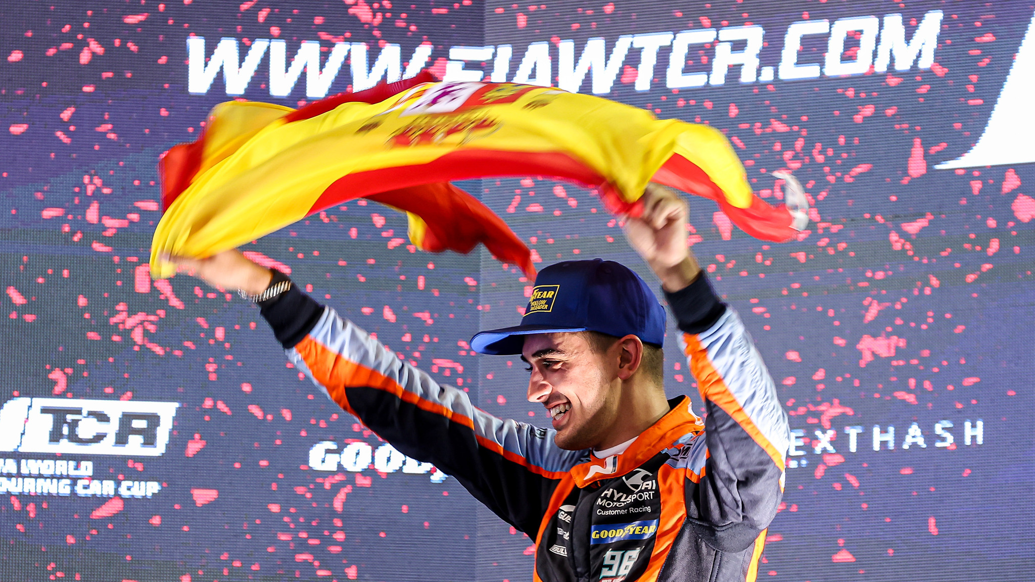 Mikel Azcona “It wasn’t an easy race” TouringCarTimes