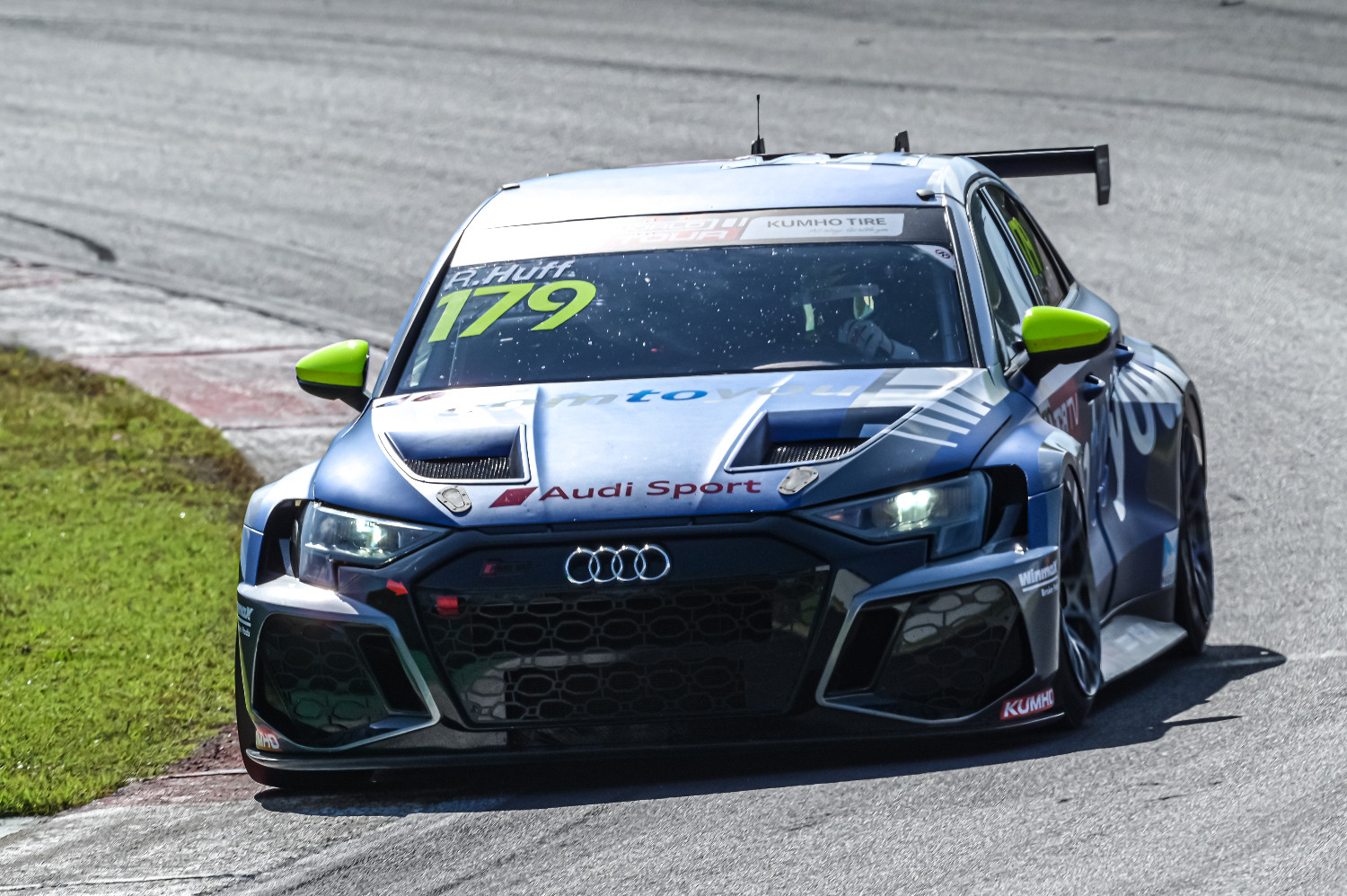 Rob Huff wins while rivals collide at Vallelunga in TCR World Tour Race ...
