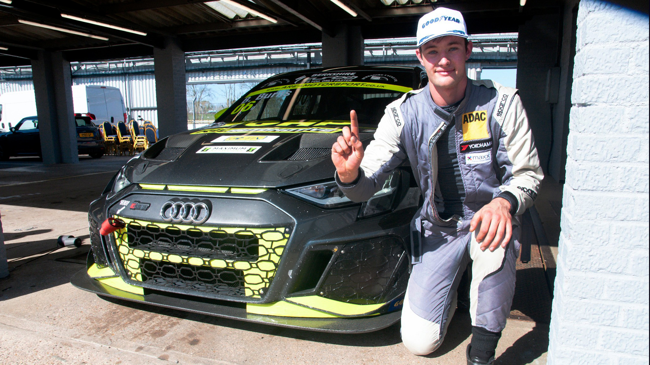 Bradley Burns는 TCR UK Debi의 폴로에 도달합니다 – TouringCartimes