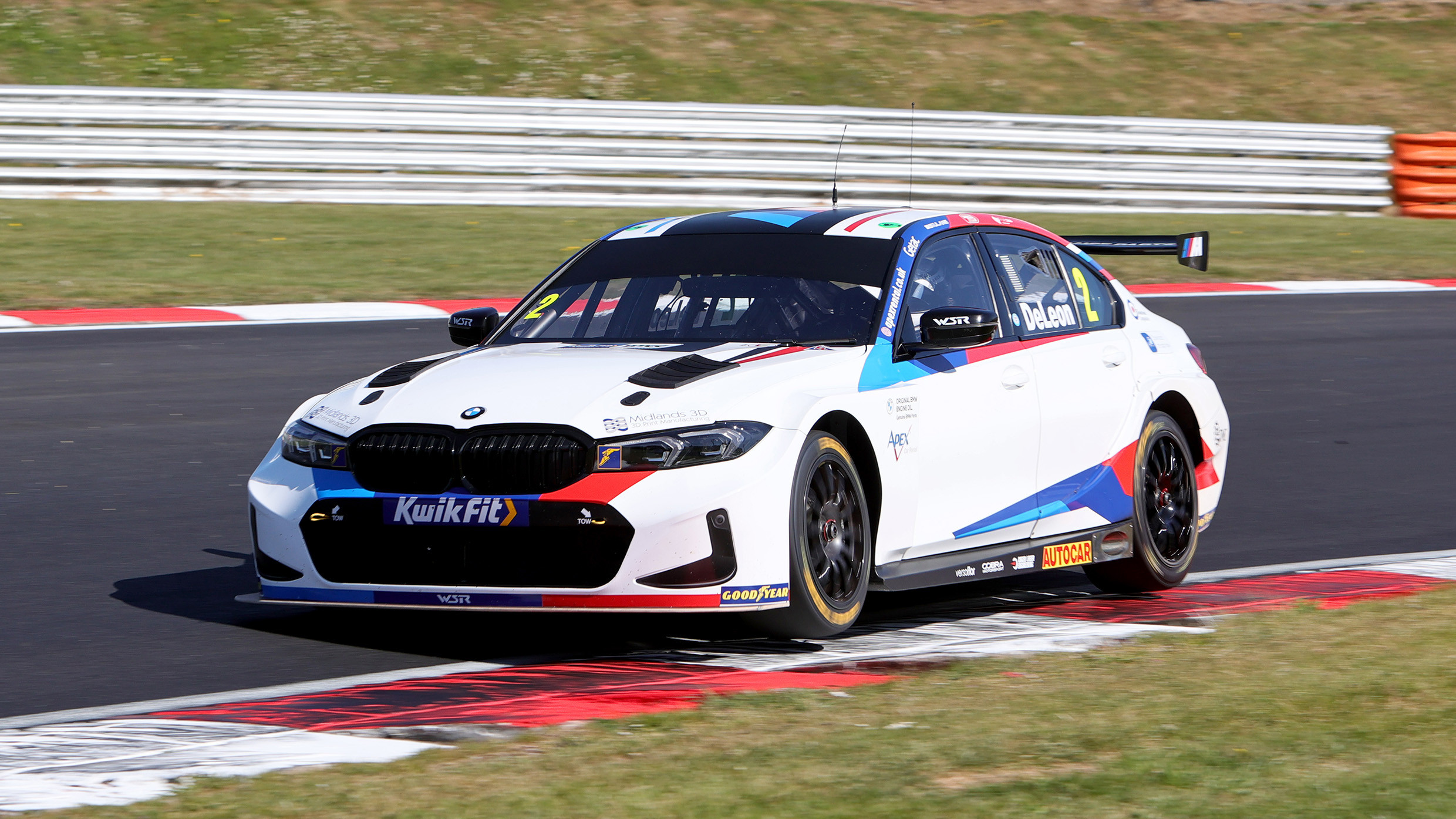 Daryl Deleon은 BTCC Second Race의 처녀 승리 -TouringCartimes