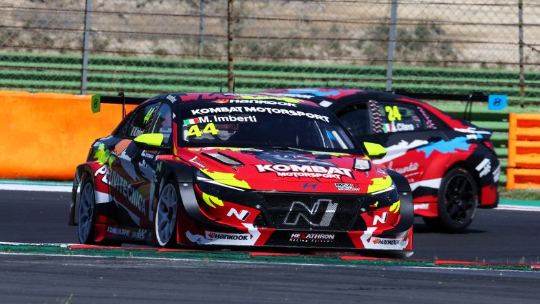 Michelle Bottomley Car Racing Michele Imberti wins safety car interrupted first Vallelunga race ...